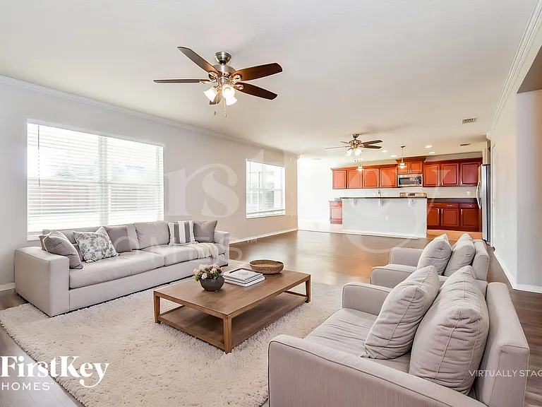 13509 Laranja St — Photo 4
