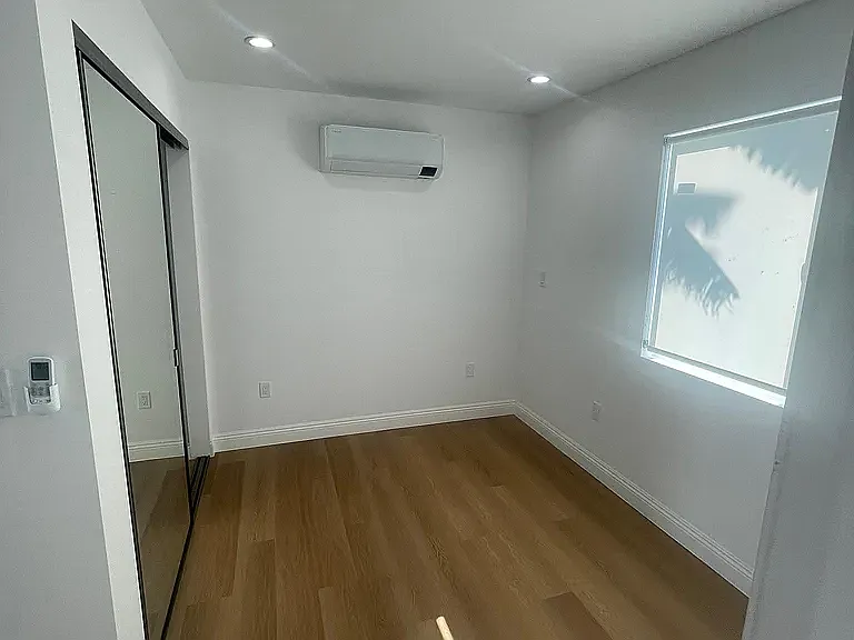 1 bed, 310 sqft, $1,595 — Photo 2