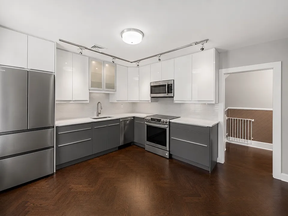 4410 Manayunk Ave #2