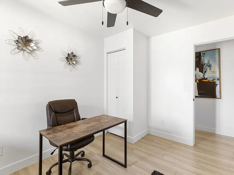 6616 E Avalon Dr — Photo 12