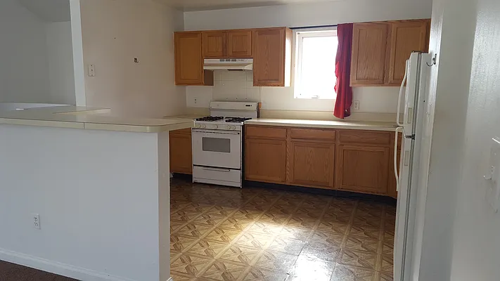 Rented by Winzone Realty Inc | media 23