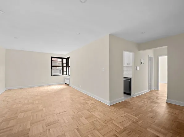 32-23 88th St Unit 102, East Elmhurst, NY 11369