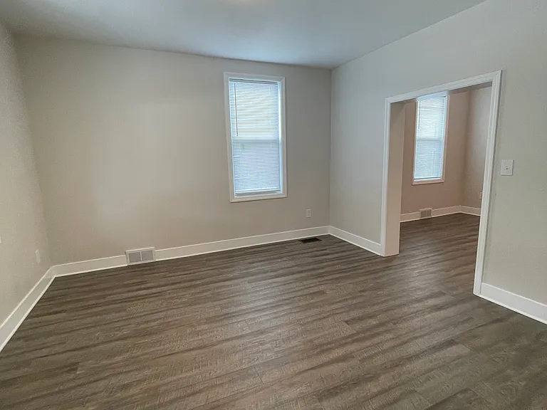 Livingroom at entry