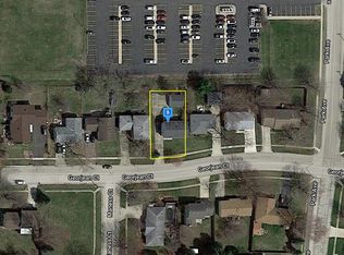 425 Georjean Ct, Sycamore, IL 60178