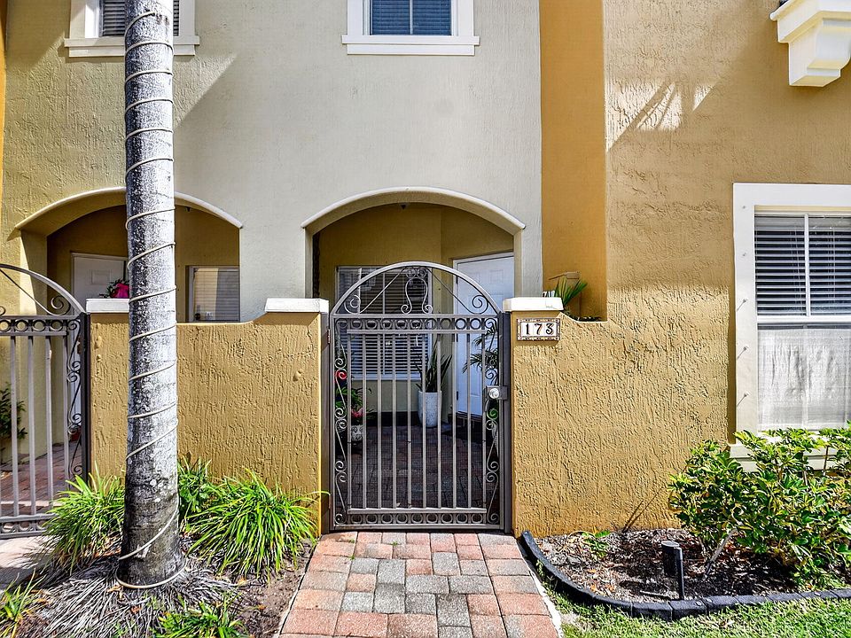 1st image of 173 Lake Monterey Circle