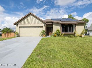 236 Maywood Ave NW, Palm Bay, FL 32907