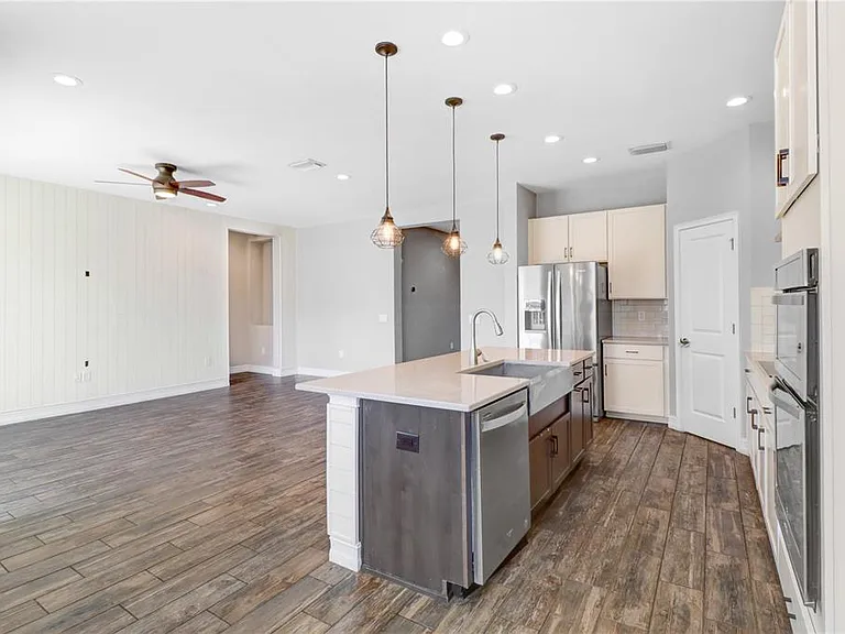 16325 Hyde Manor Dr — Photo 6