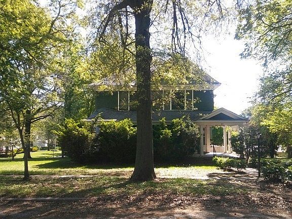 2nd image of 302 South Ave