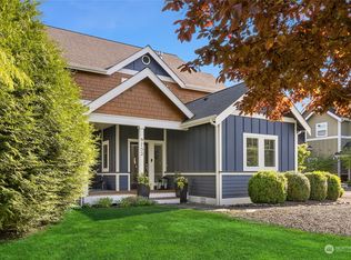 9752 NE Kitsap St, Bainbridge Island, WA 98110