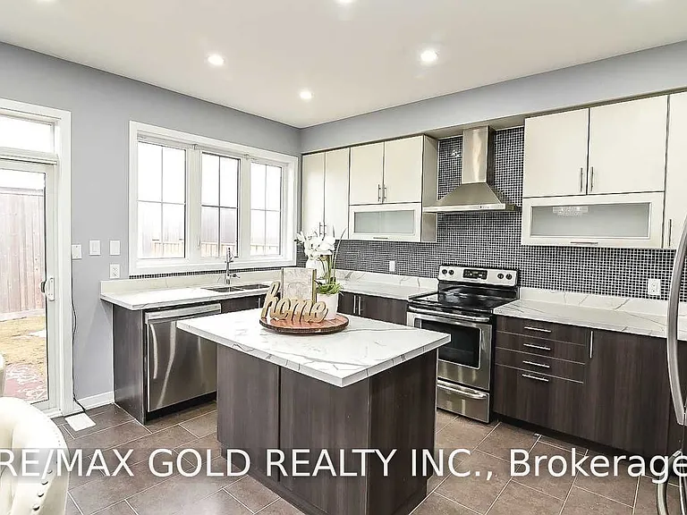 206 Crafter Cres — Photo 15