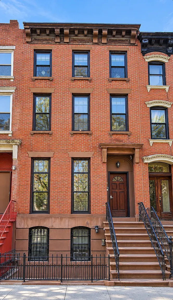 600 Franklin Avenue — Photo 1