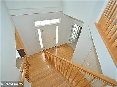 2 story foyer