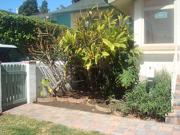 5th image of 2220 Rosecrans St