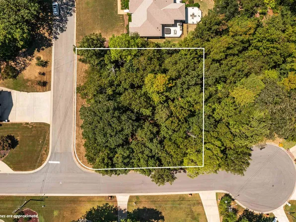 141 Newgate Rd #141, Alabaster, AL 35007