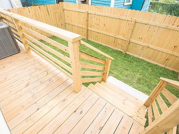 Back deck/Yard