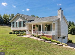 1701 Westvale Dr, Westminster, MD 21158