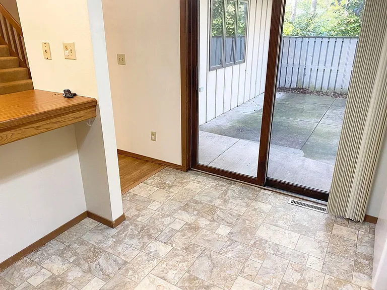 4PLEX-1801 E Crabtree Dr — Photo 10