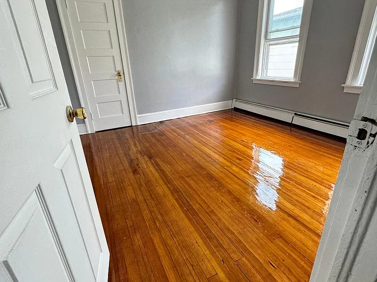 Ward Pl — Photo 2