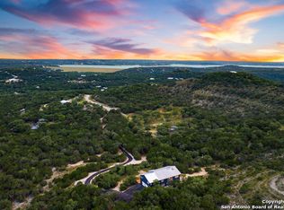1560 Mountain Breeze, Canyon Lake, TX 78133