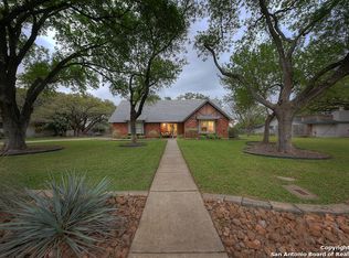130 William Classen Dr, Hollywood Park, TX 78232