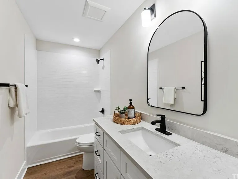 1806 Pritchard Pl #D — Photo 14