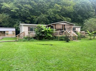 4748 Bogard Rd, Cosby, TN 37722