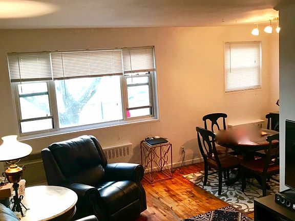 4th image of 1037 Shore Pkwy #2B