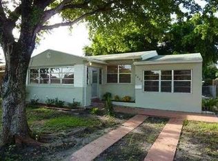 2422 Pierce St, Hollywood, FL 33020