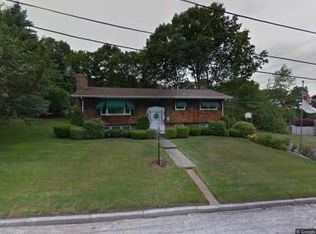 95 Blue Stone Dr, Woonsocket, RI 02895