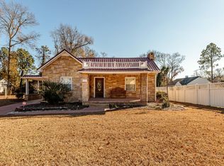 207 Entwistle St, Hamlet, NC 28345