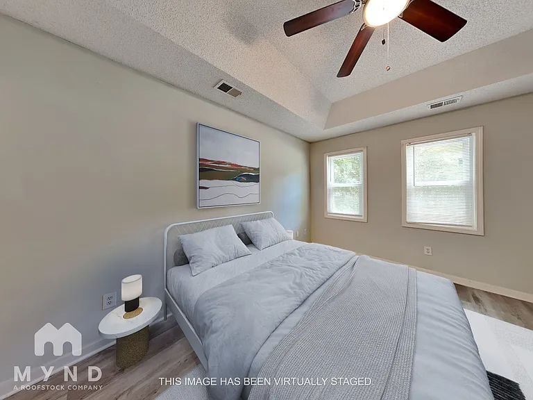 160 Thomas Crossing Dr — Photo 14