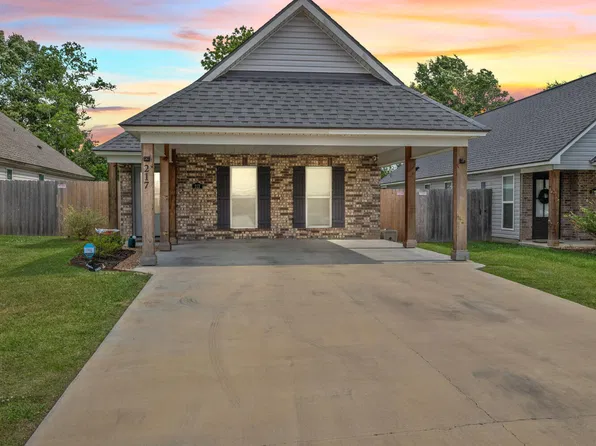 217 Harvest Ln, Abbeville, LA 70510