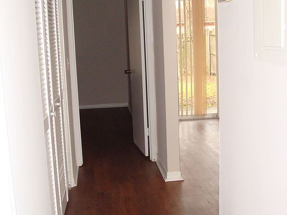 3rd image of 2448 Seabury Pl N