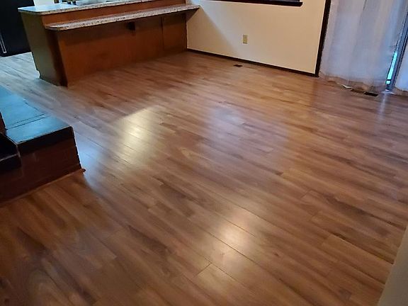 3rd image of 5108 23rd Ave SE