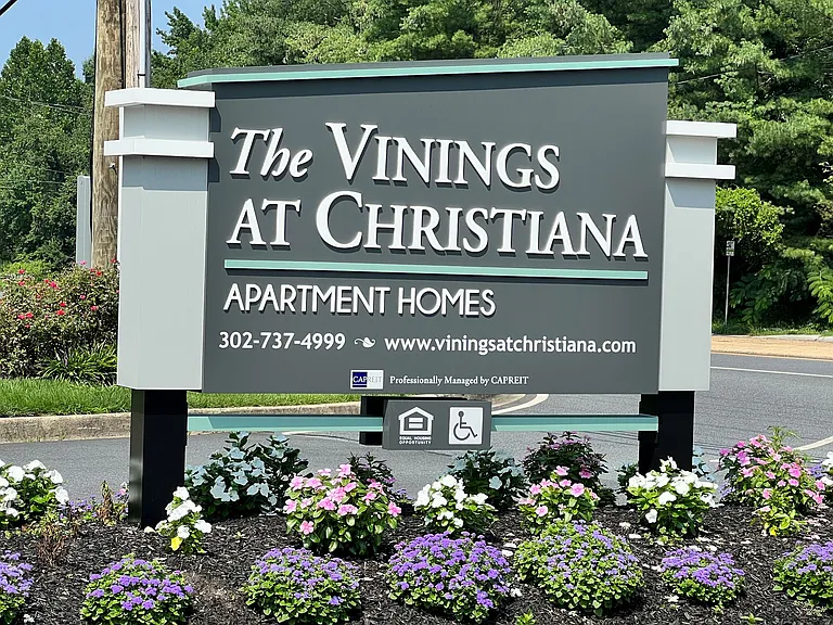 200 Vinings Way — Photo 1