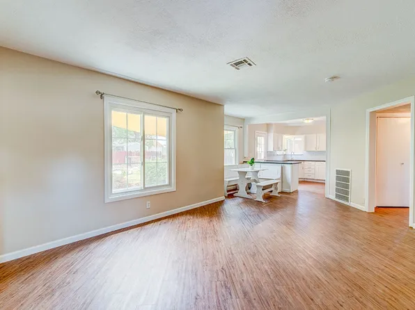 1324 Sweeney Ave, Las Vegas, NV 89104