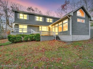 384 Devils Hole Rd, Cresco, PA 18326