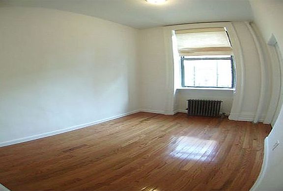 5th image of 153 W 10th St APT 5