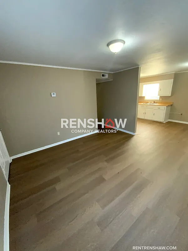 3 bed, 1.0 bath, 875 sqft, $800 — Photo 3
