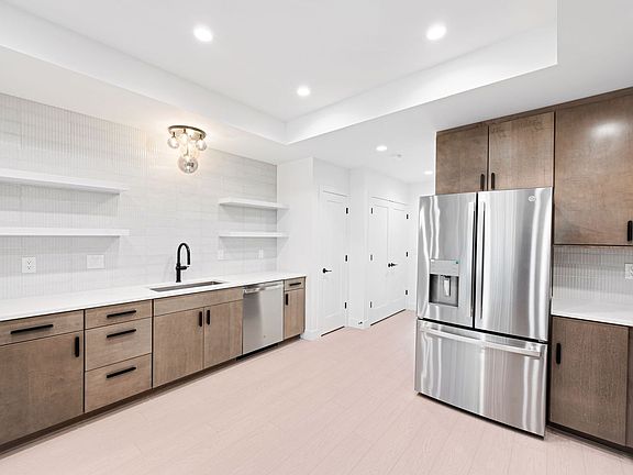 4th image of 6979 W 37th Ave
