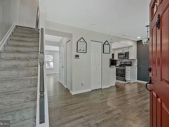 4th image of 7054 Palamar Turn