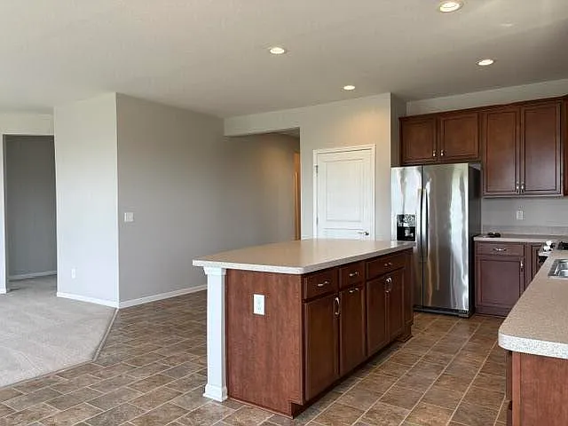 582 Ivyland St — Photo 8