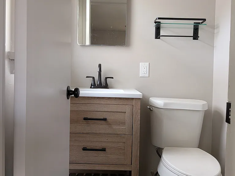 5121 S Madison Ave — Photo 16