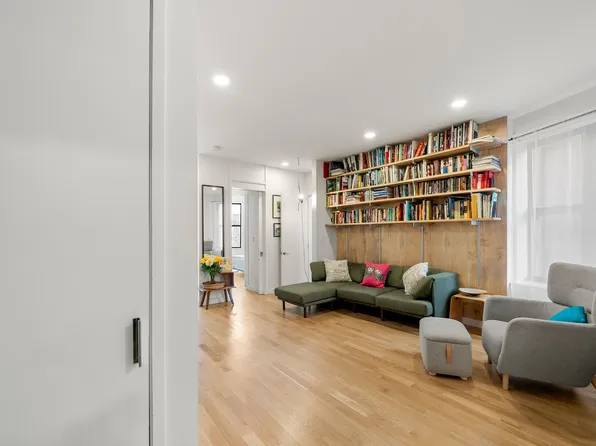 834 Riverside Drive image 16 of 31