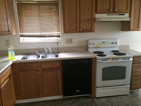 2nd image of 2387 Weyburn Rd