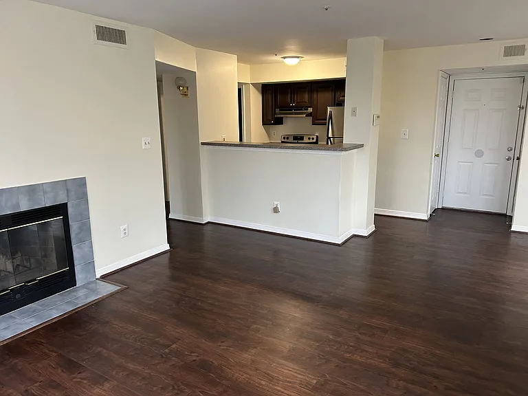 4418 Lord Loudoun Ct #132 — Photo 5