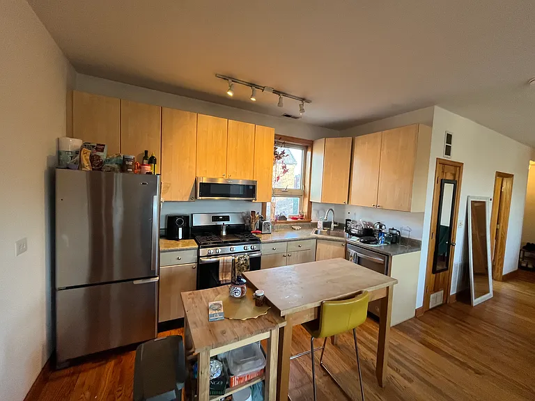 1363 N Bosworth Ave #5 — Photo 9