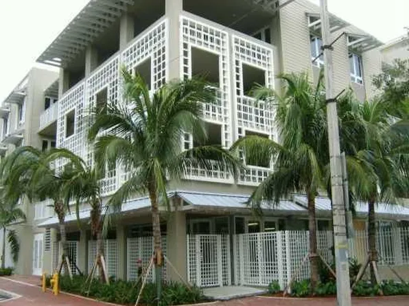 3540 Main Hwy #Ph-05, Coconut Grove, FL 33133