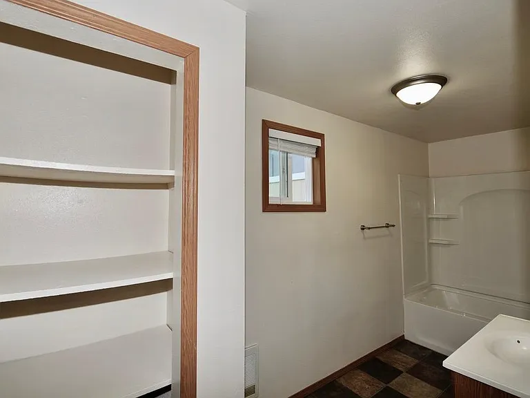 117 E 14th Ave #3 — Photo 12