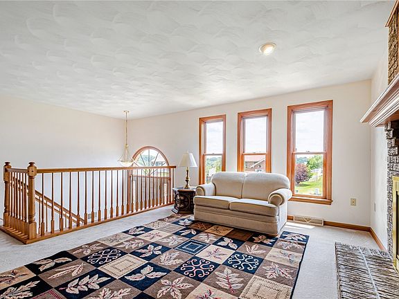 2nd image of 310 Meadow Wood Dr